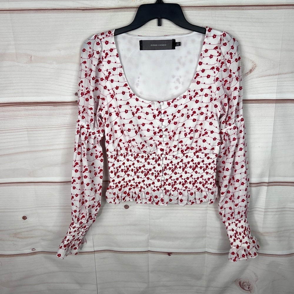 Code x Mode Top Womens S Red Floral Embroidered Blouse Crop Smocked Scoop‎ Neck